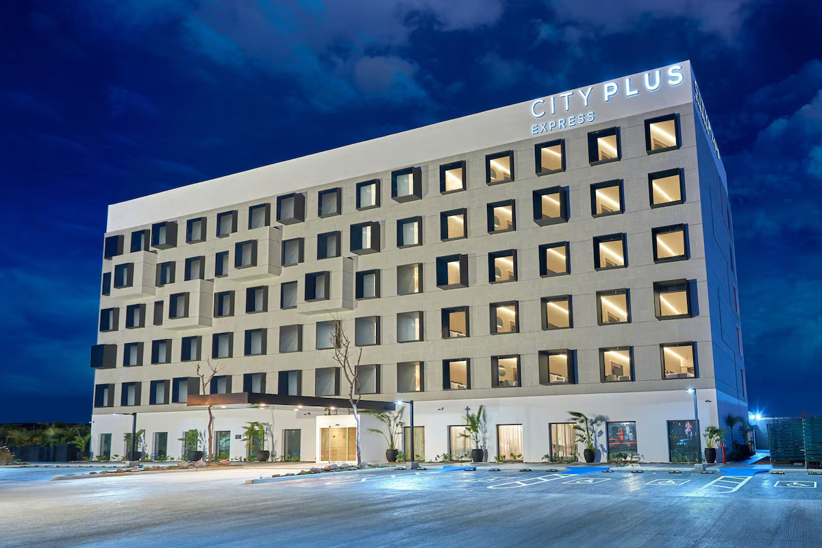City Express Plus by Marriott Mazatlán